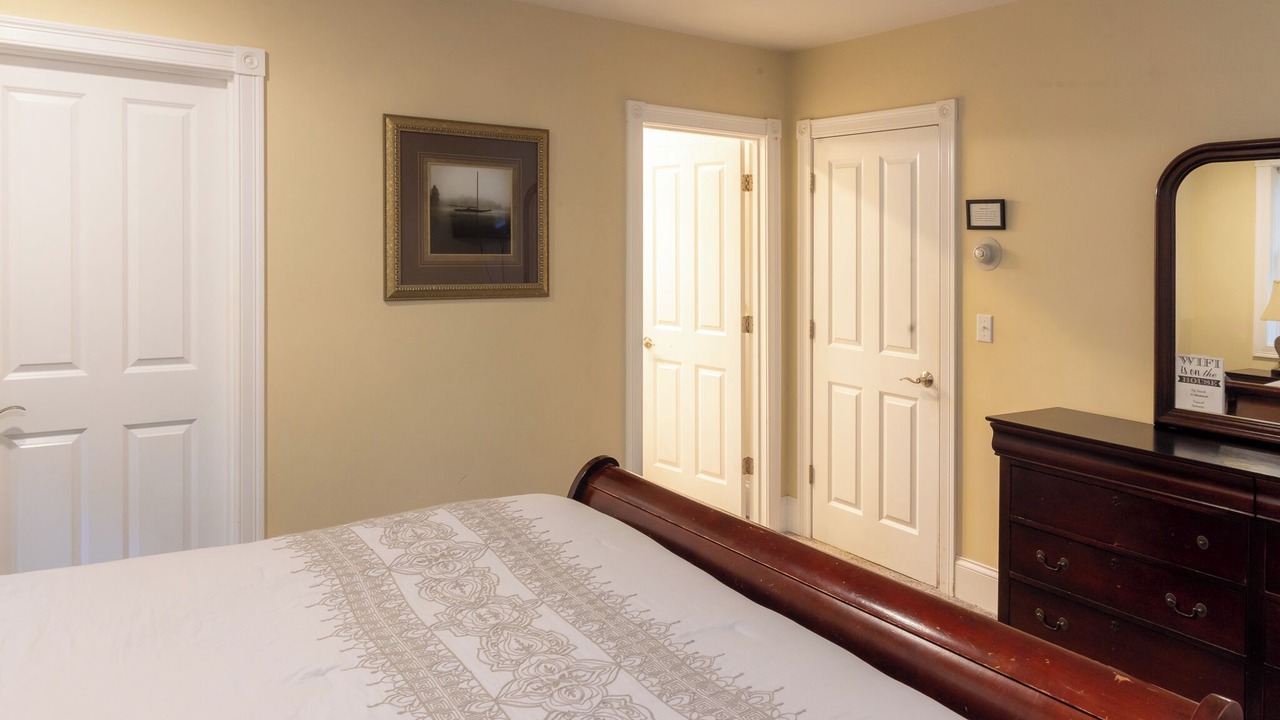 Photo of Bedroom in Birch Hill