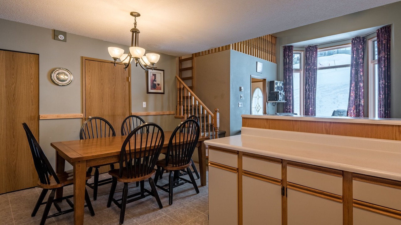 Photo of Livingroom in Silver Star Mountain