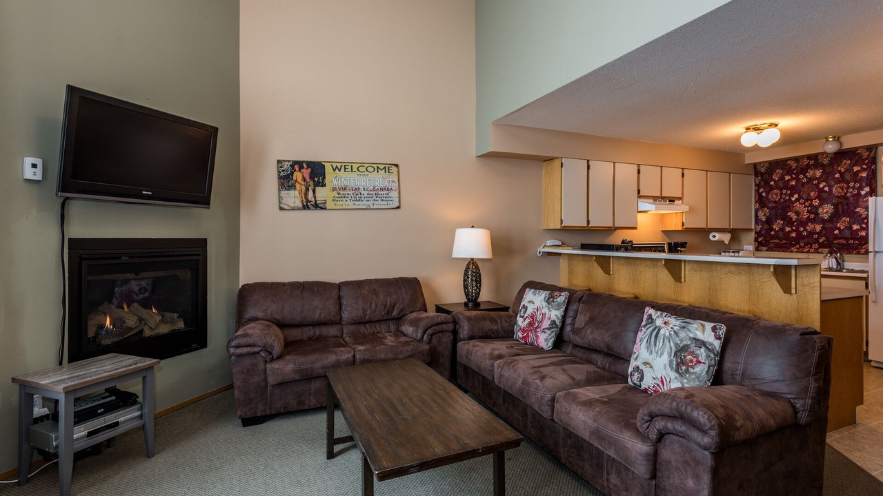 Photo of Livingroom in Silver Star Mountain