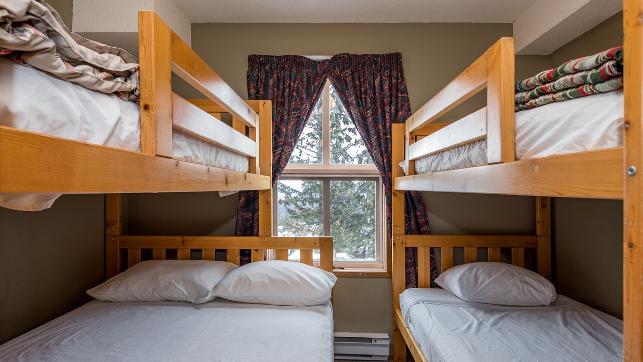 Photo of Bedroom in Silver Star Mountain