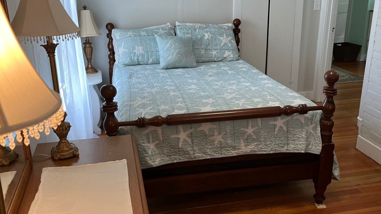 Photo of Bedroom in York Beach