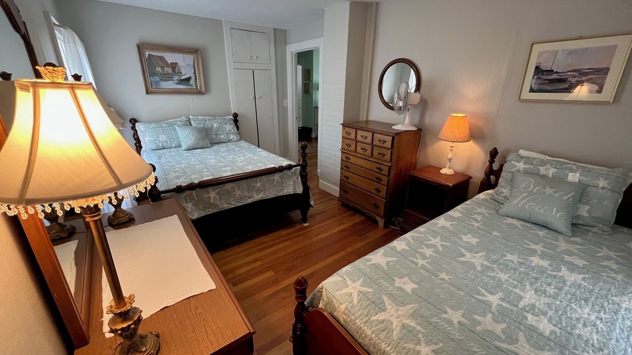 Photo of Bedroom in York Beach