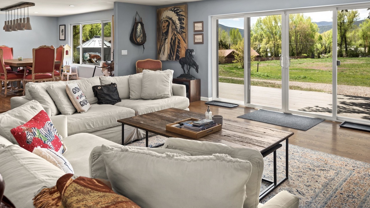 Photo of Livingroom in Basalt