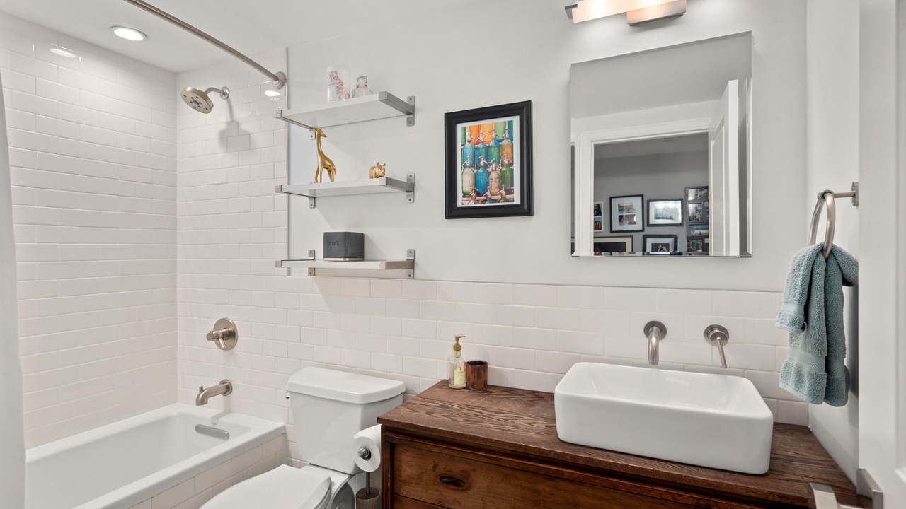 Photo of Bathroom in Basalt