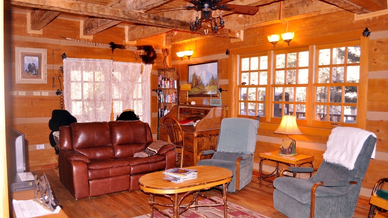 Photo of Livingroom in Red River