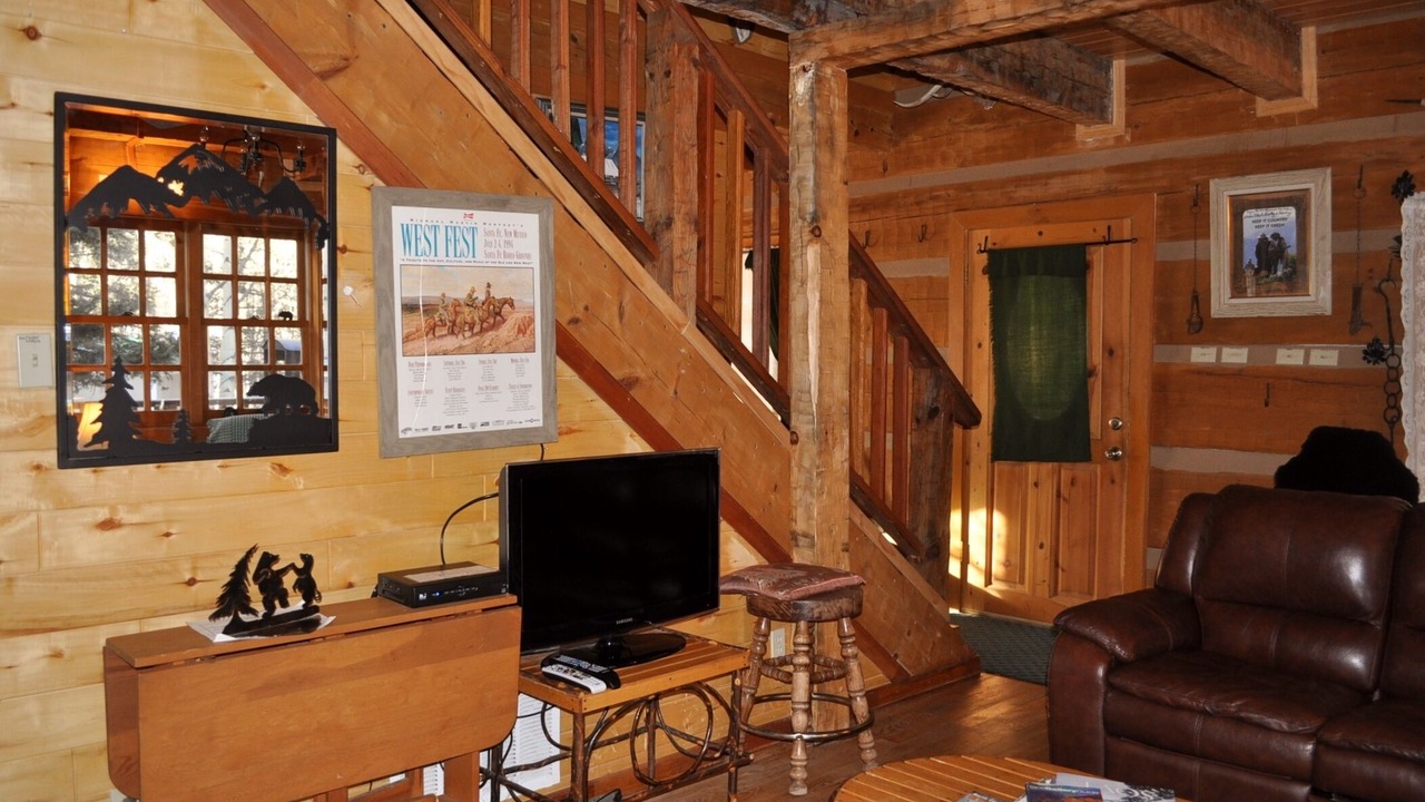 Photo of Bedroom in Red River