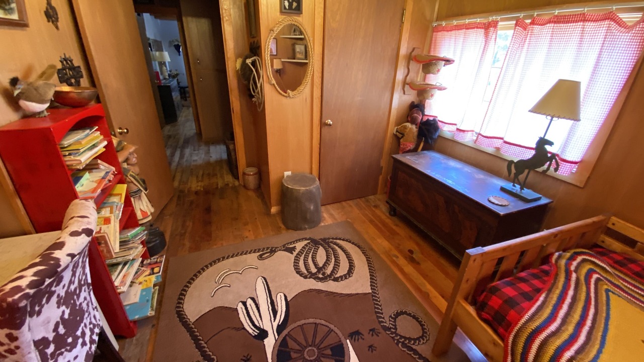 Photo of Bedroom in Jemez Springs