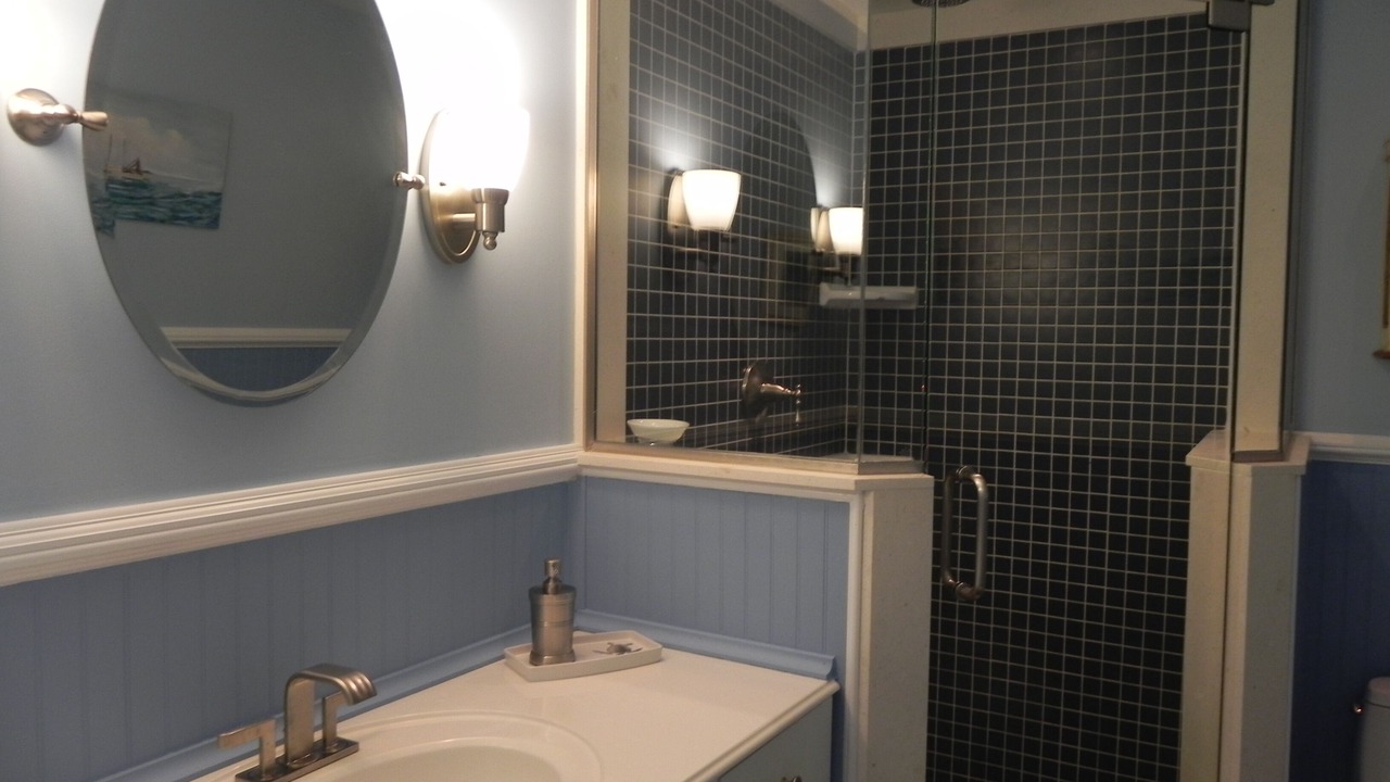 Photo of Bathroom in Juno Beach