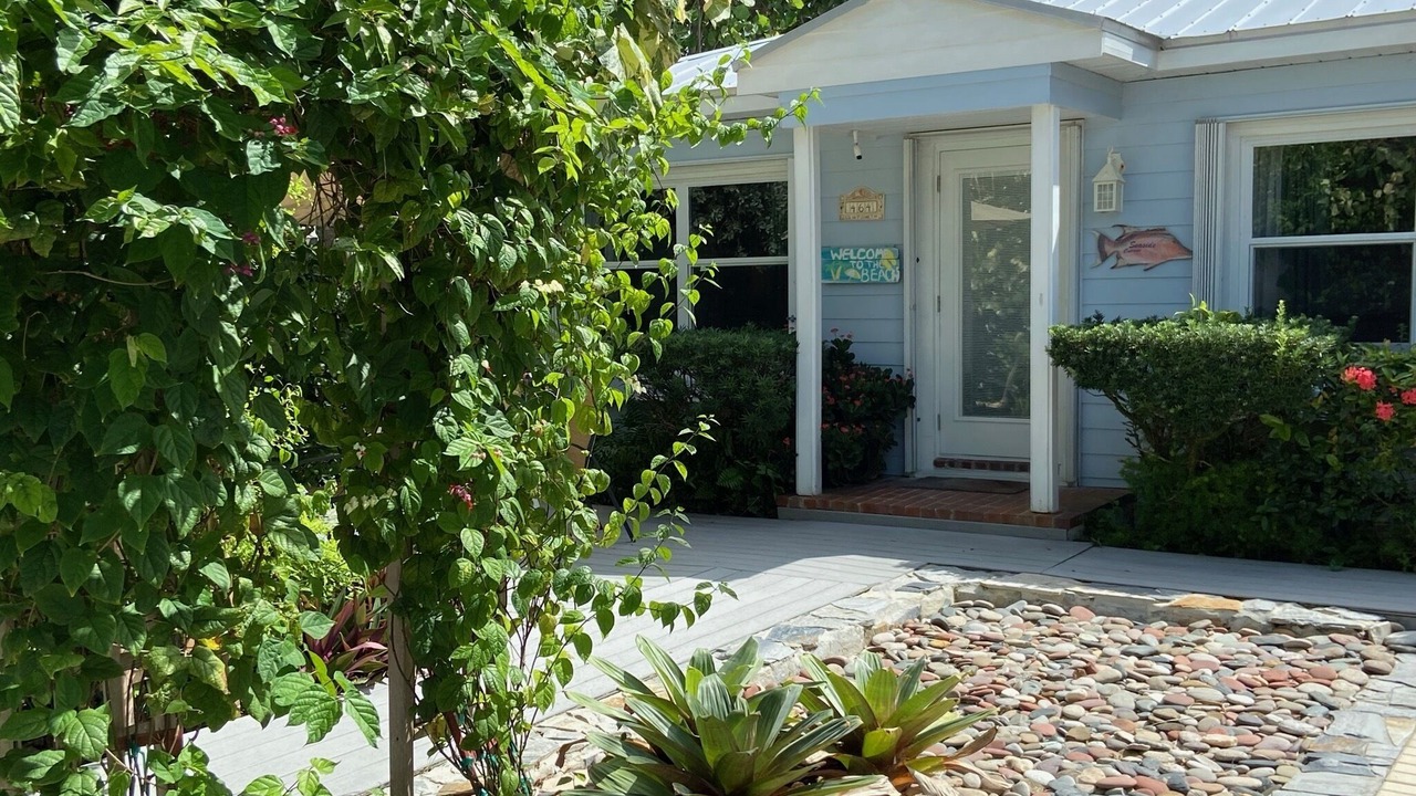 Photo of Outdoor in Juno Beach