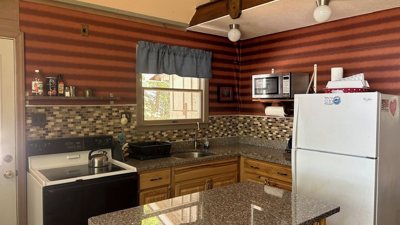 Photo of Kitchen in Rangeley Plantation