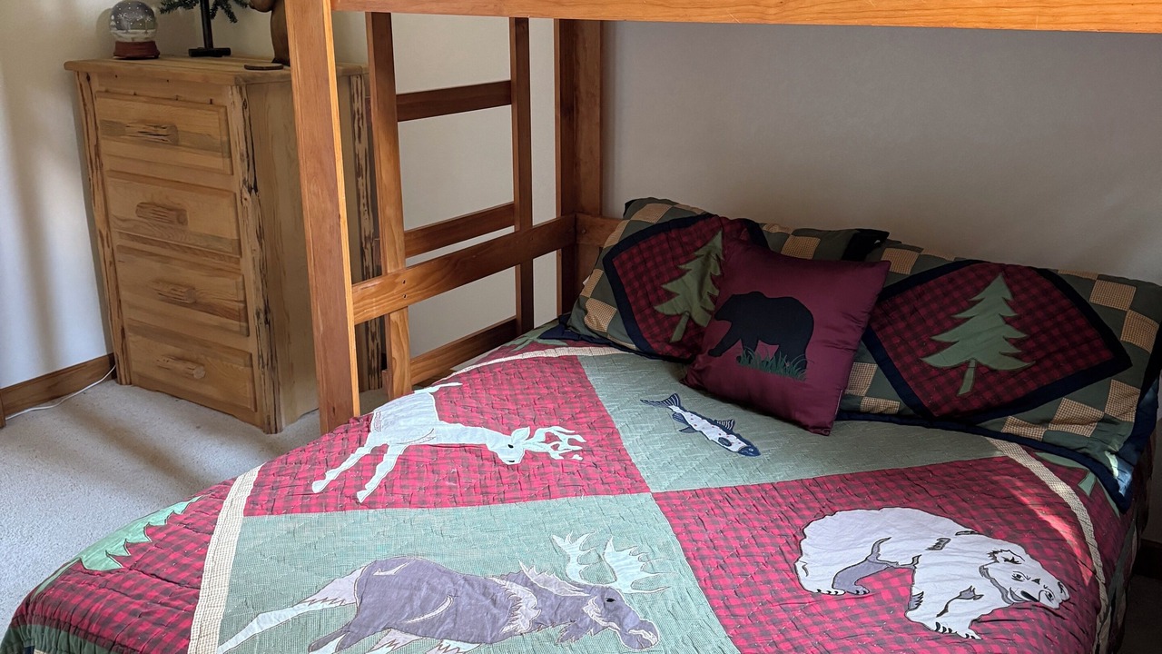 Photo of Bedroom in Grand Lake