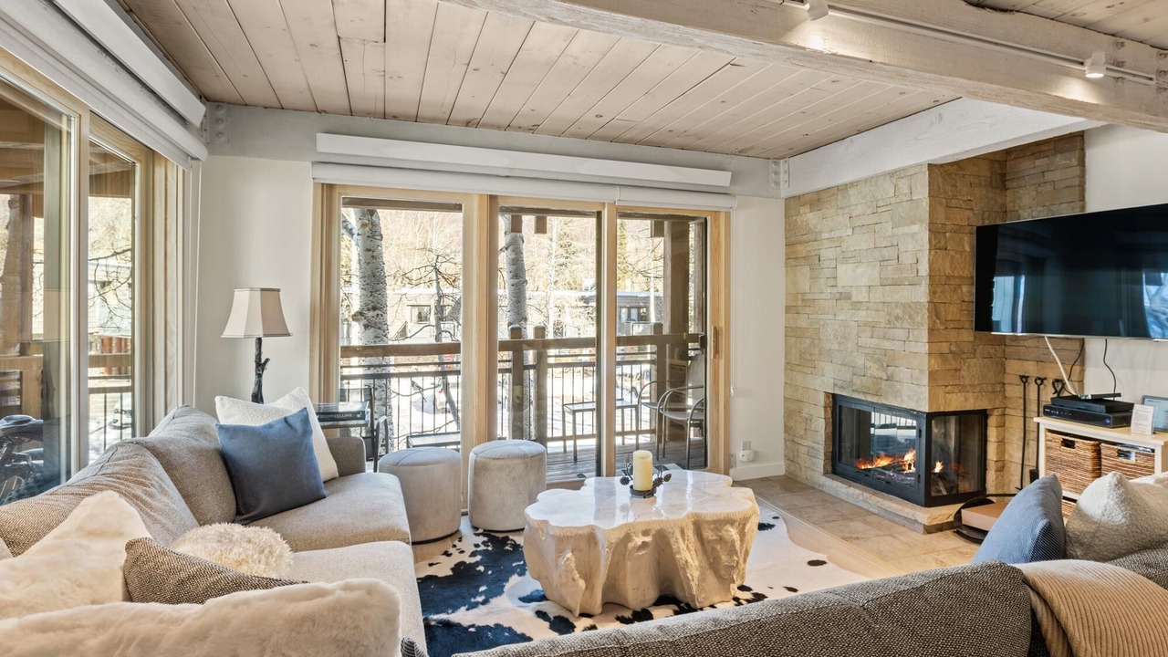 Photo of Livingroom in Aspen