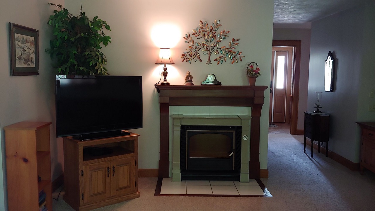 Photo of Livingroom in Amherst