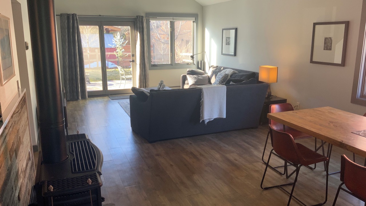Photo of Livingroom in Basalt