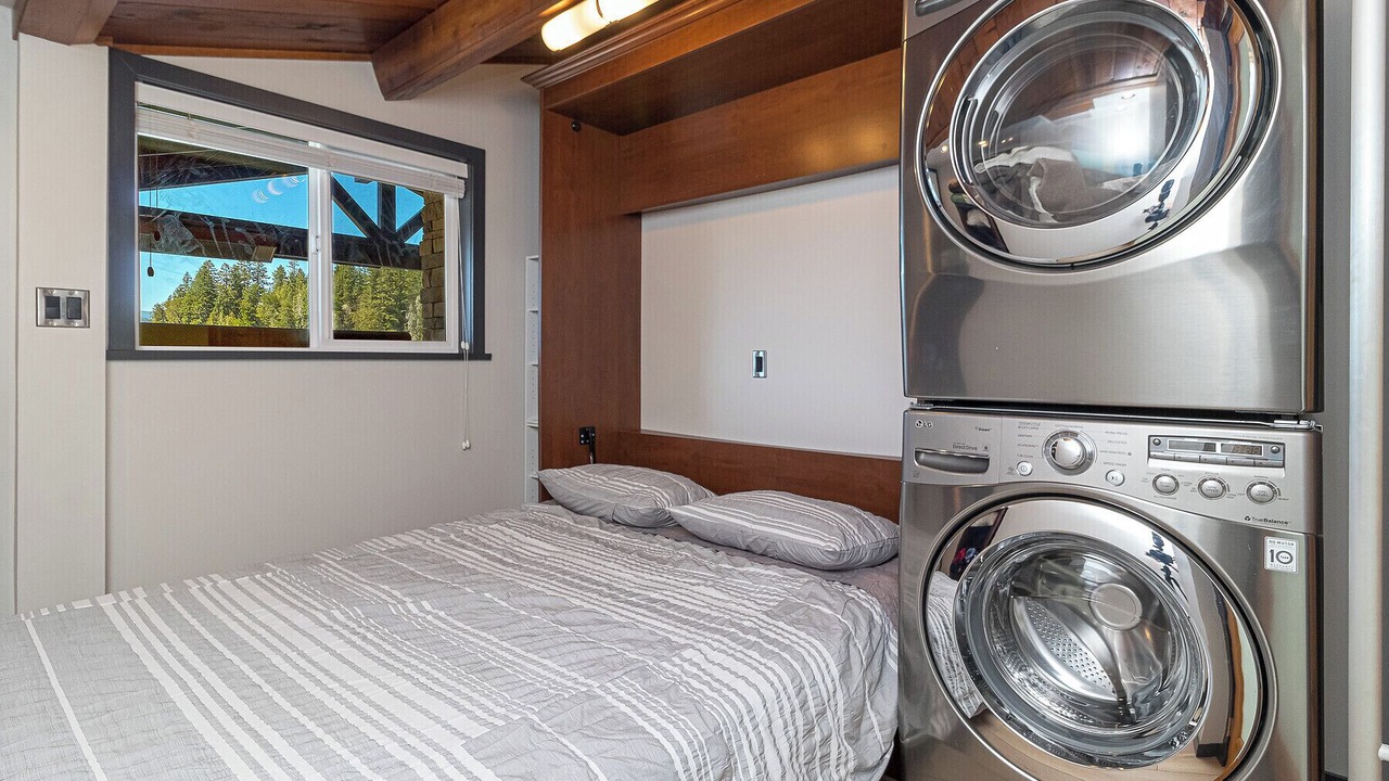 Photo of Bedroom in Shawnigan Lake