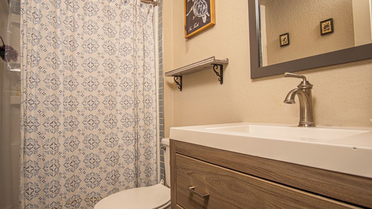 Photo of Bathroom in Hill City