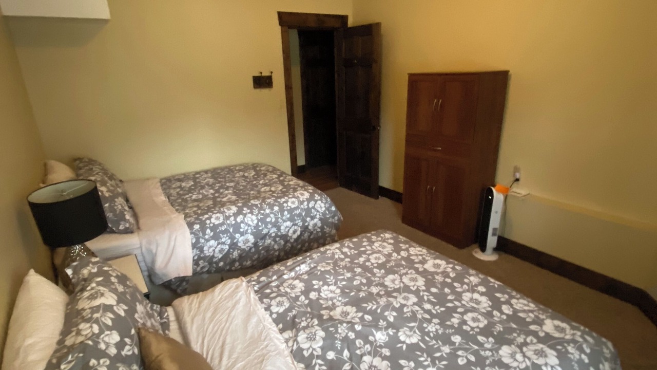 Photo of Bedroom in East Kootenay