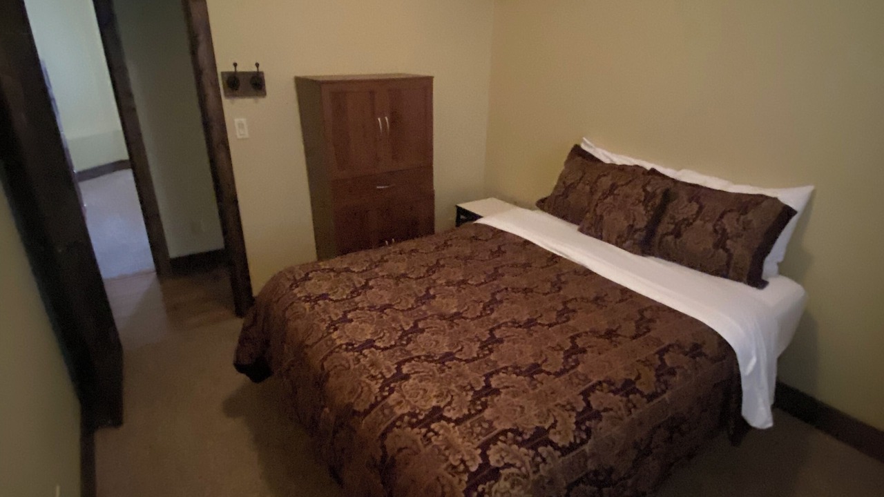 Photo of Bedroom in East Kootenay