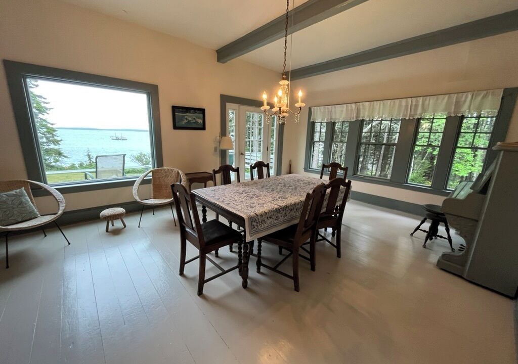 Photo of Livingroom in Bernard