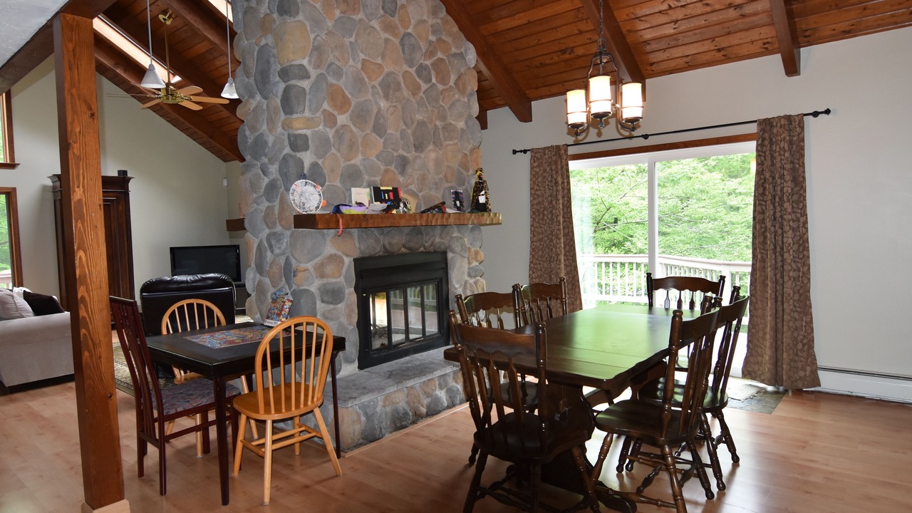 Photo of Livingroom in Holderness