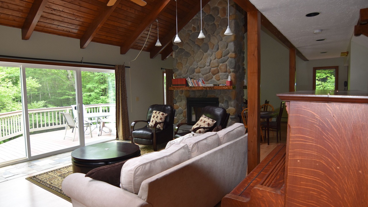 Photo of Livingroom in Holderness