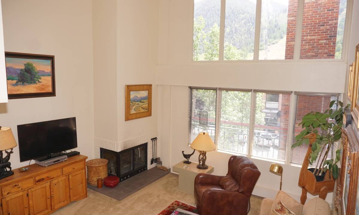 Photo of Bedroom in Downtown
