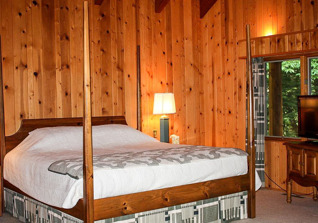 Photo of Bedroom in Lake Luzerne-Hadley