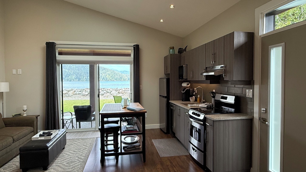 Photo of Kitchen in Port Renfrew