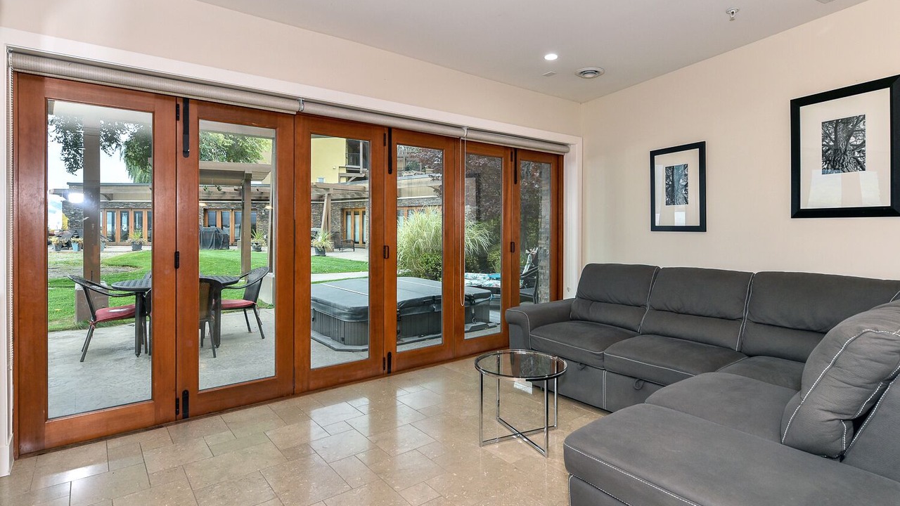 Photo of Livingroom in Westbank