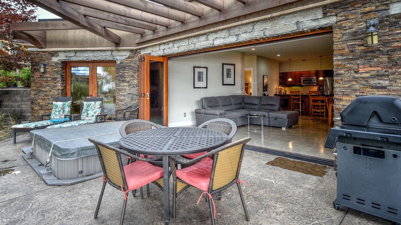 Photo of Outdoor in Westbank