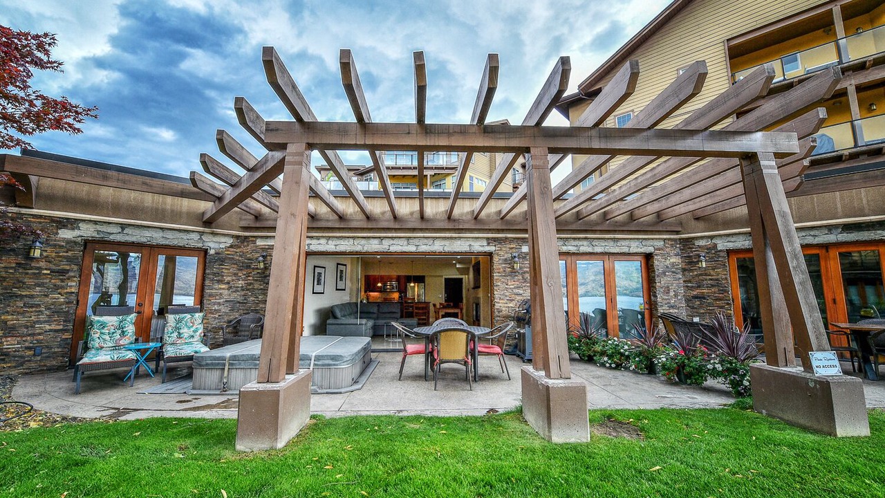 Photo of Outdoor in Westbank