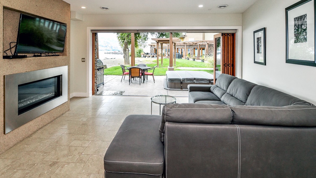 Photo of Livingroom in Westbank