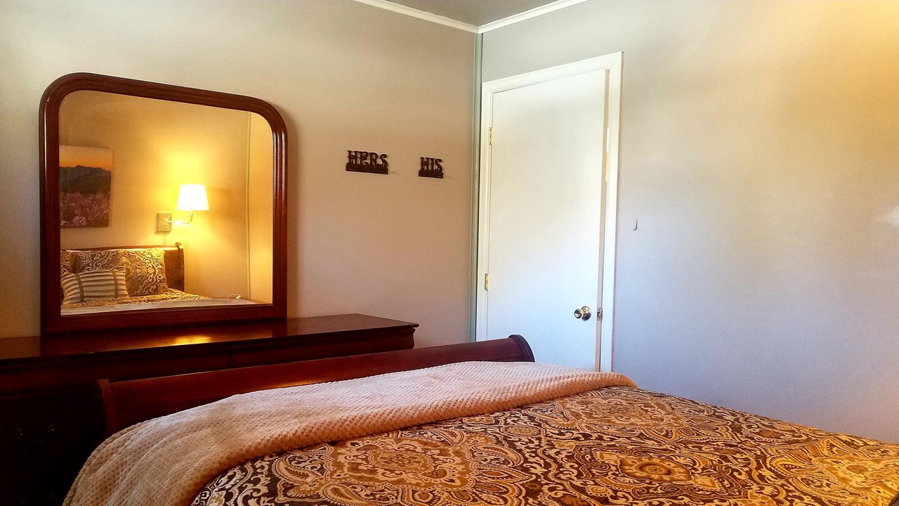 Photo of Bedroom in Lake City