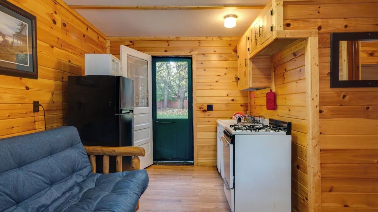 Photo of Livingroom in Lake Luzerne-Hadley