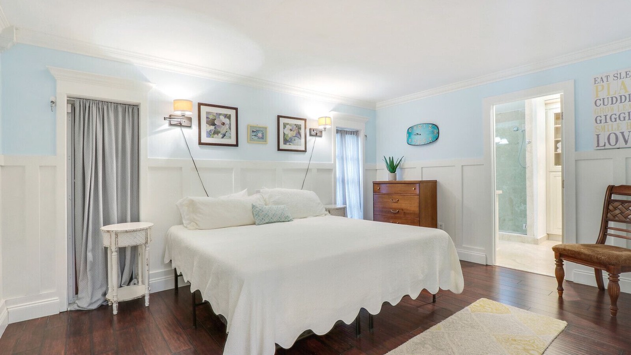 Photo of Bedroom in Palm Beach Shores