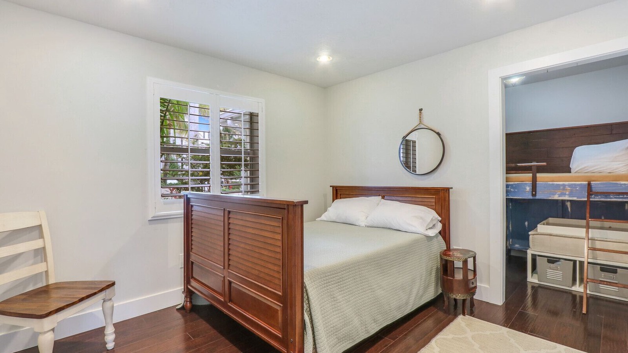 Photo of Bedroom in Palm Beach Shores