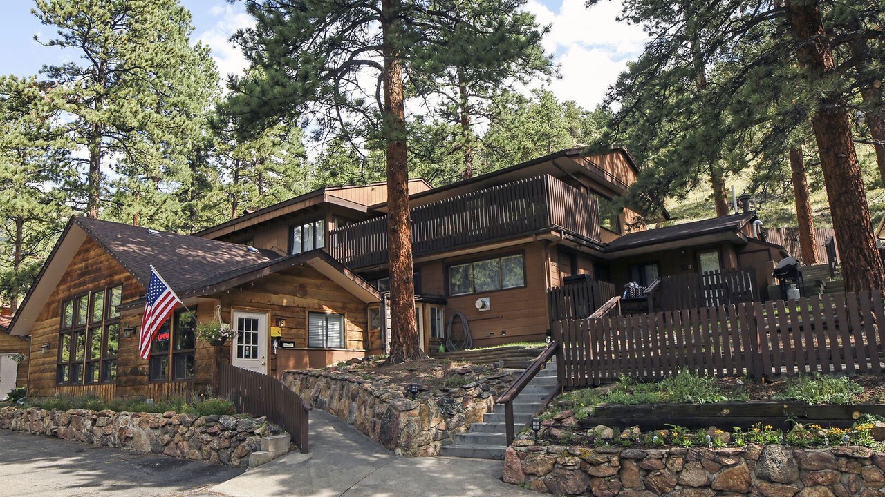 Photo of Others in Fall River Estates