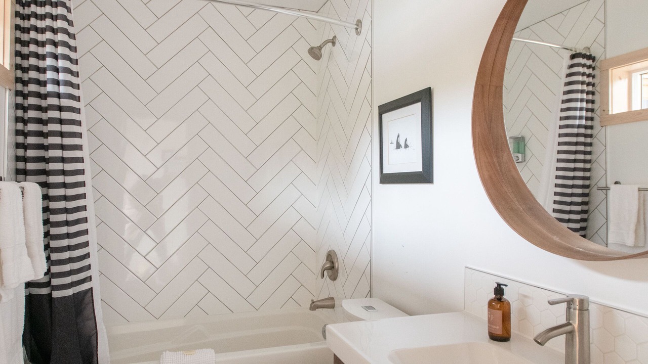 Photo of Bathroom in Ucluelet