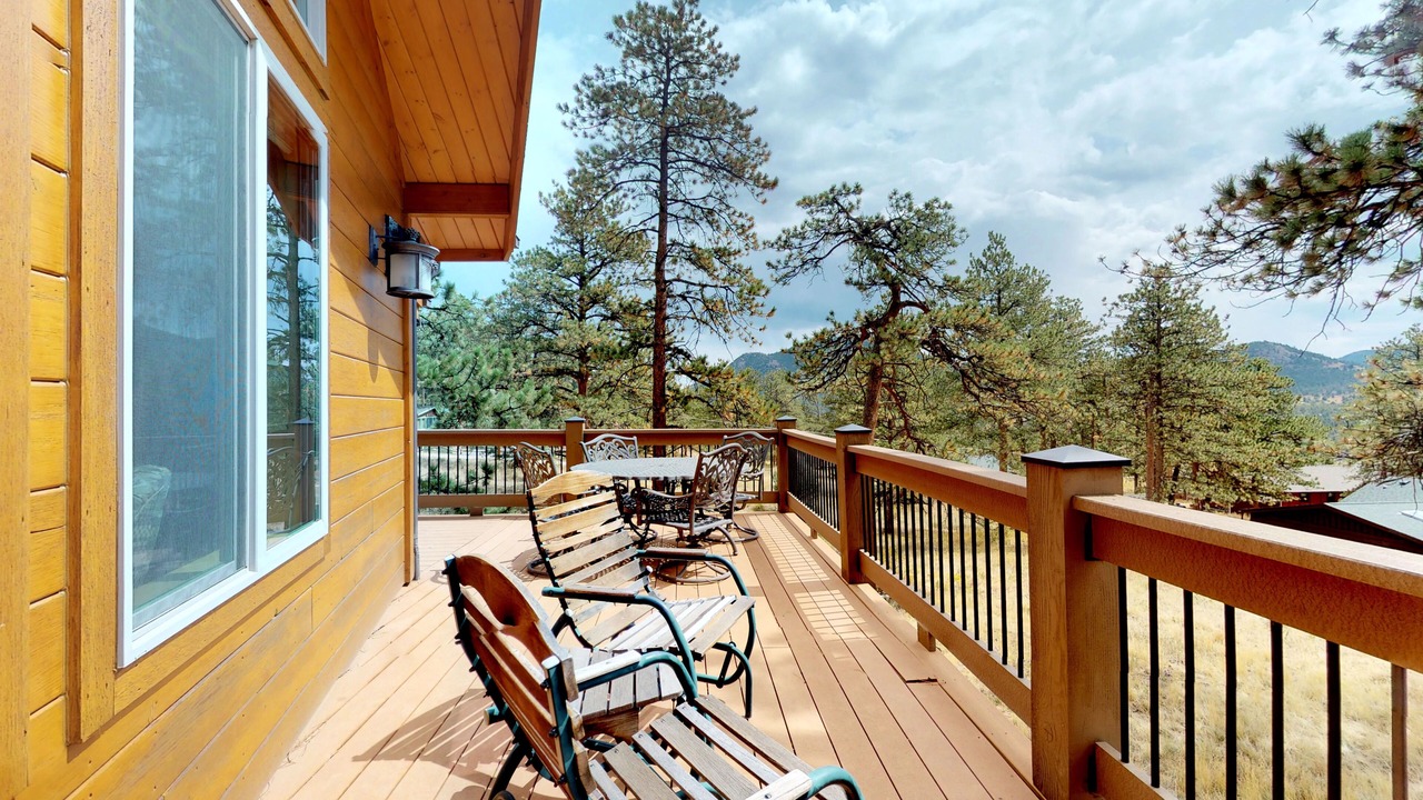 Photo of Patio Balcony in Estes Park