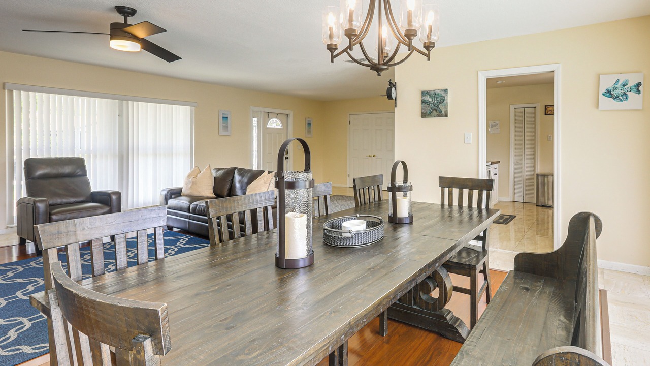 Photo of Livingroom in Singer Island
