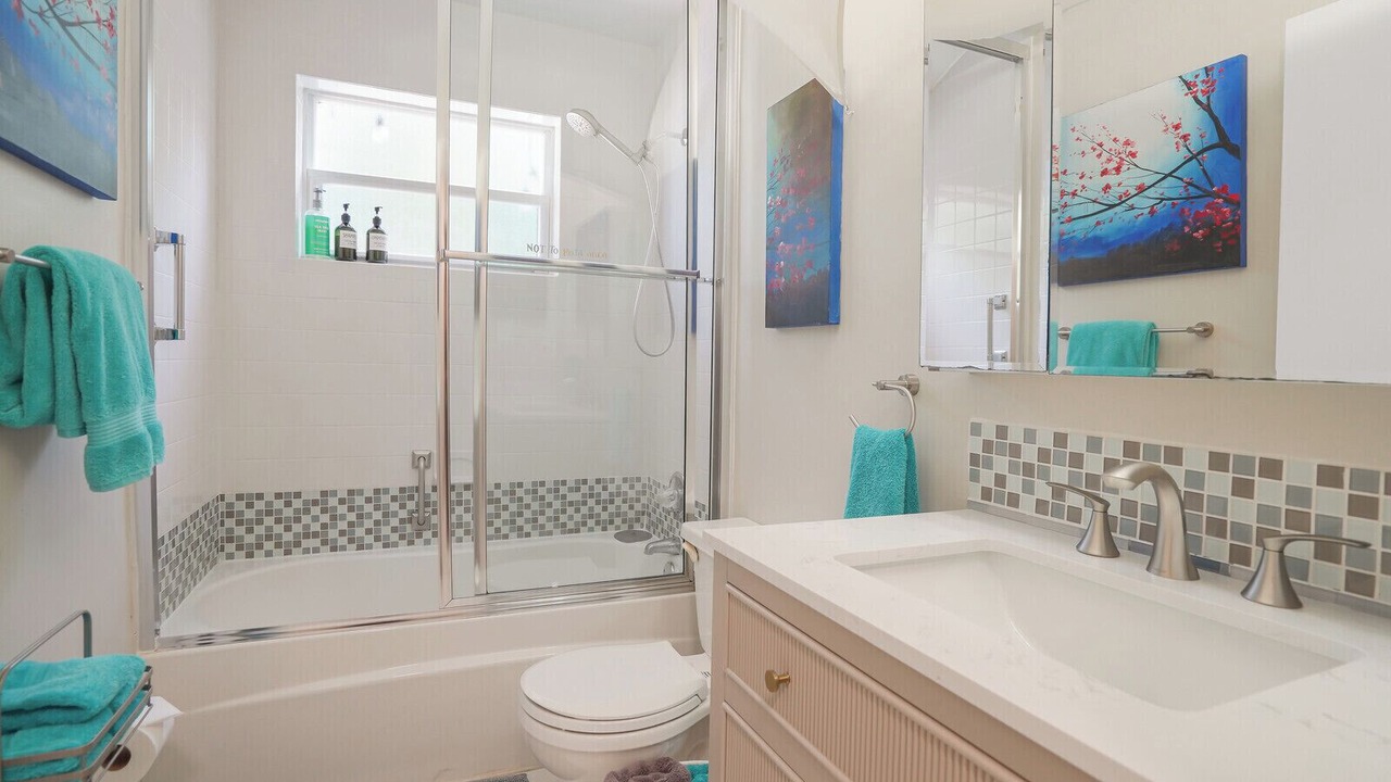 Photo of Bathroom in South Palm Park Neighborhood Association