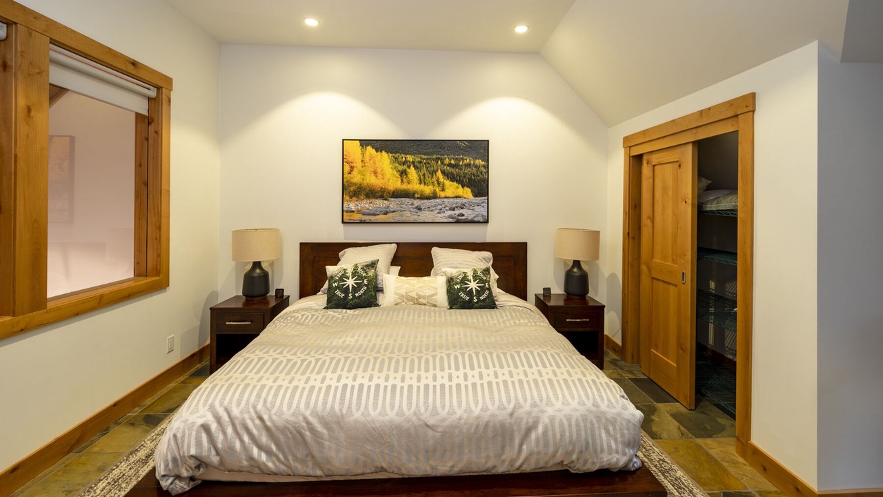 Photo of Bedroom in Upper Village