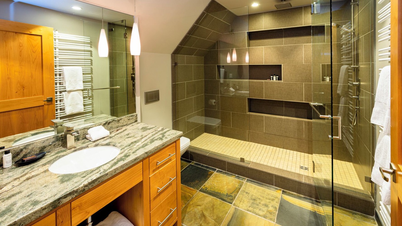 Photo of Bathroom in Upper Village