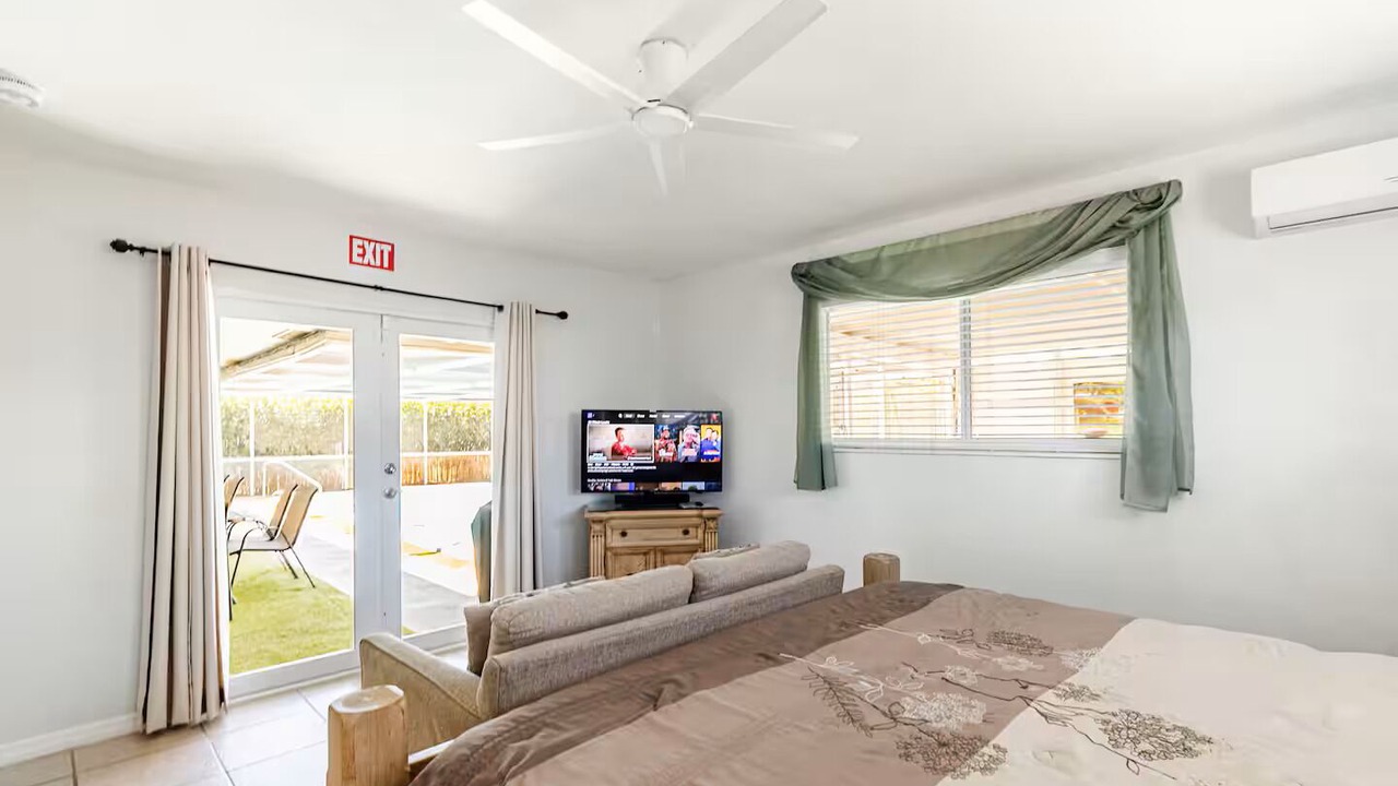Photo of Outdoor in Hollywood Hills