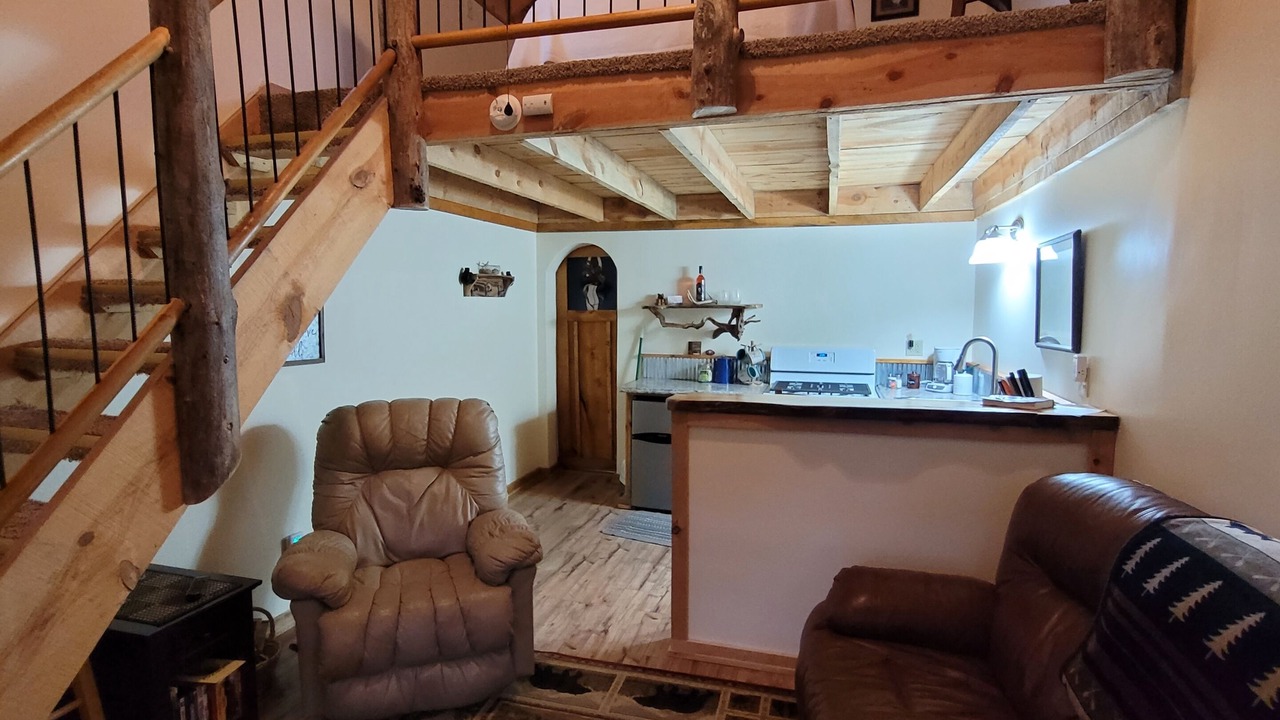 Photo of Livingroom in Deadwood