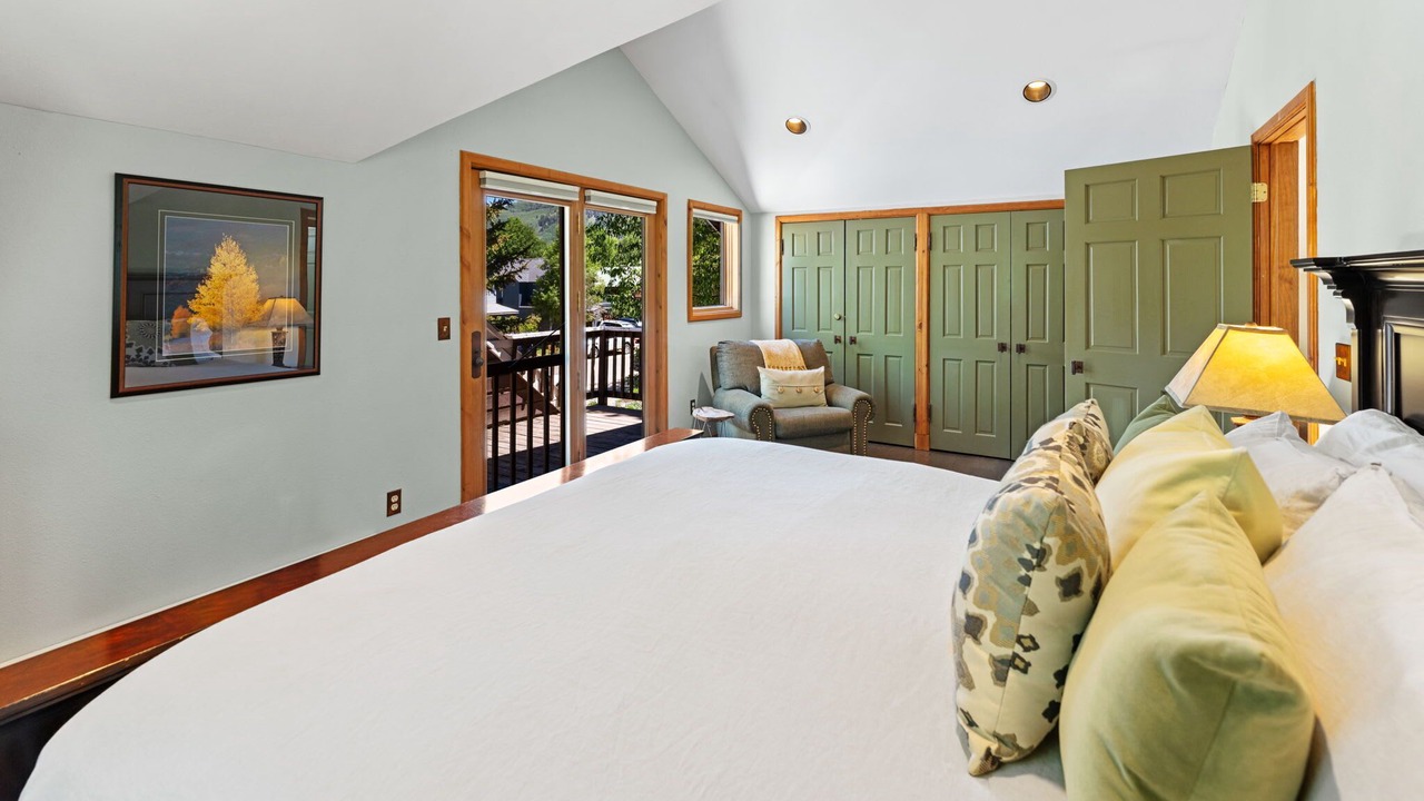 Photo of Bedroom in Crested Butte