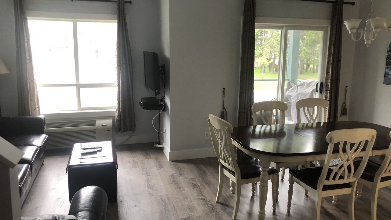 Photo of Patio Balcony in East Kootenay