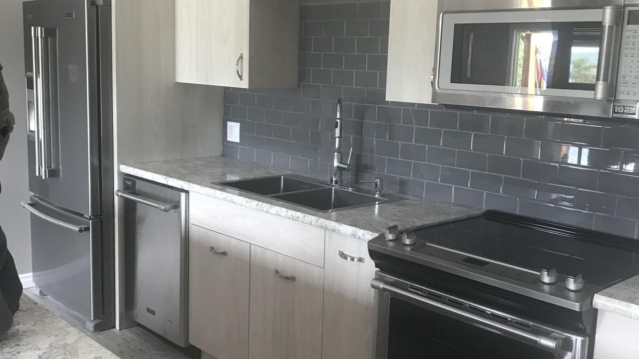 Photo of Kitchen in Okanagan-Similkameen