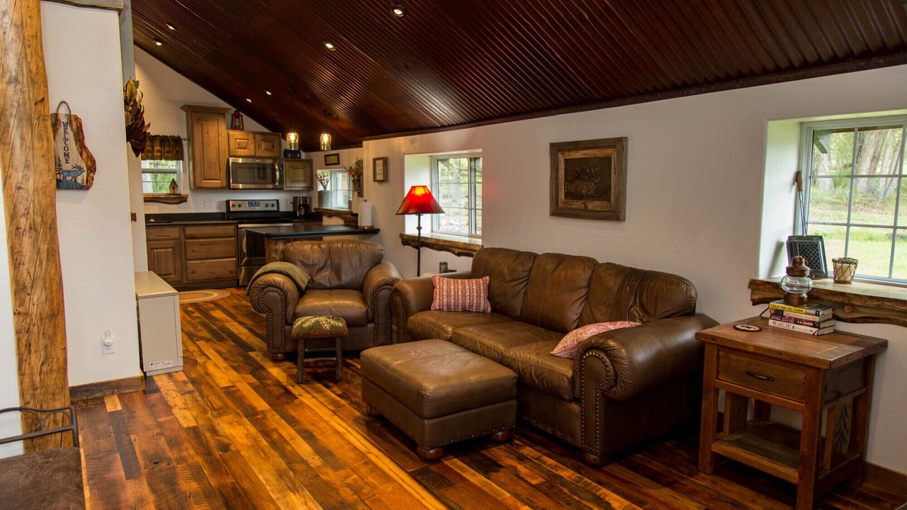 Photo of Livingroom in South Fork