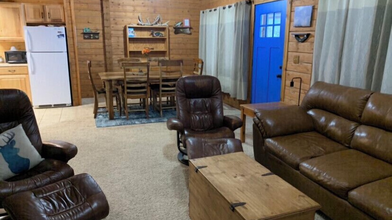 Photo of Livingroom in Lake City